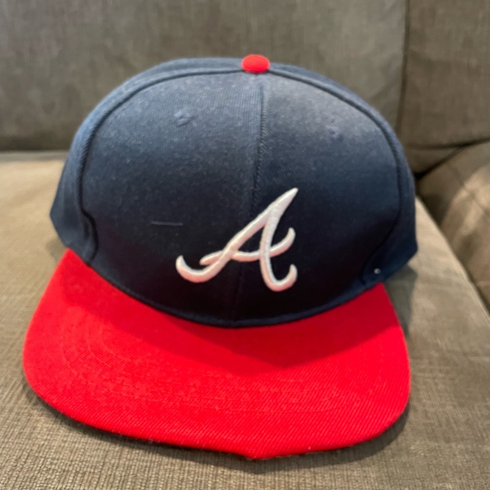 Atlanta Braves Navy and Red Cap